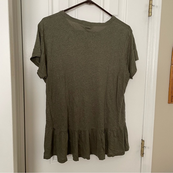 Calvin Klein Jeans Women’s T-shirt With Ruffle - Picture 2 of 4